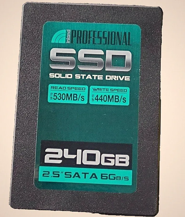 240GB 2.5" SSD SATA Drive with 530mb/s 440mb/s