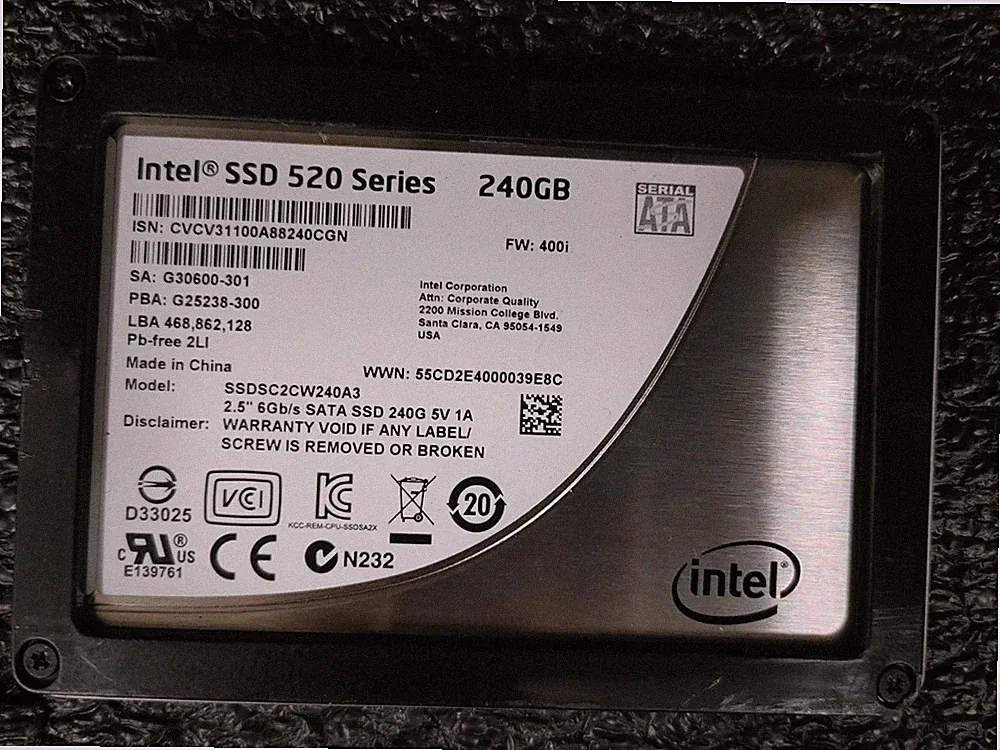 Intel SSDSC2CW240A3 SSD 520 240GB 2.5" SATA 6Gbps SSD Hard Drive